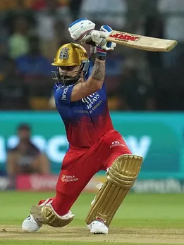 एक IPL सीजन में सबसे ज्यादा छक्के लगाने वाले भारतीय खिलाड़ी