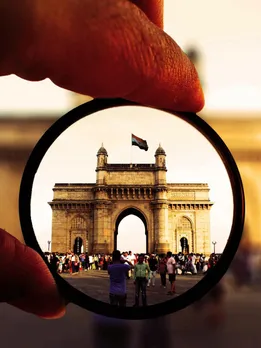 भारत के किस शहर का नाम 21 बार बदला गया है?