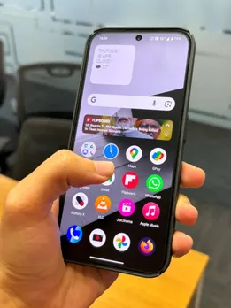 स्मार्टफोन स्क्रीन प्रोटेक्टर कितनी तरह के होते हैं?