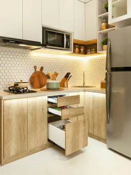 कभी एक्सपायर नहीं होती किचन में रखी ये खाने की चीजें, कुछ का तो बढ़ जाता है स्वाद