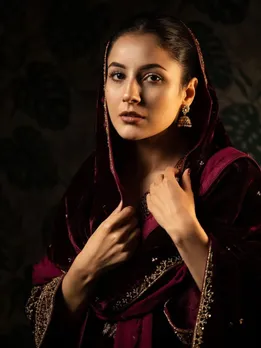 Lohri 2025 के लिए बेस्ट हैं Shehnaaz Gill के ये लुक, देखें एक से बढ़कर एक Photos