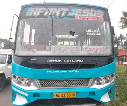 bus-attak-paravur.1.3588160