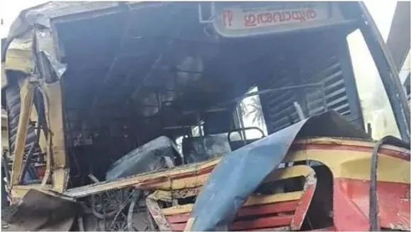 bus accident in nadapuram