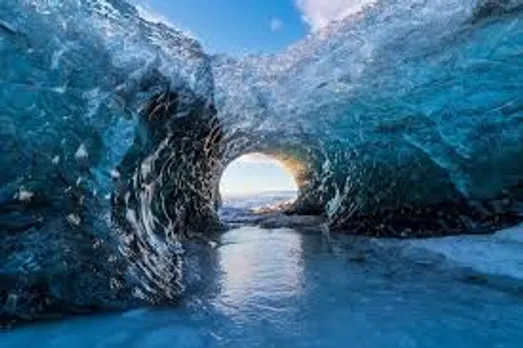 ice cave'
