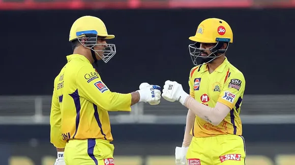 msdhoni-and-ruturaj