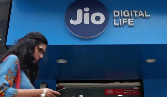 ജിയോ ഉപഭോക്താക്കള്‍ക്ക് വന്‍ തിരിച്ചടി : റിലയന്‍സ് ജിയോ ഫ്രീ വോയ്‌സ് കാള്‍ അവസാനിപ്പിക്കുന്നു