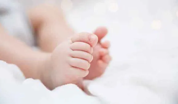 കാസര്‍കോട്ട് 8 മാസം പ്രായമുള്ള കുഞ്ഞ് തൊട്ടിലില്‍ മരിച്ച നിലയില്‍
