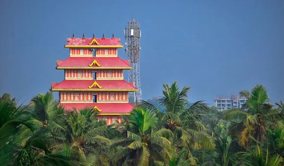 വെണ്‍പാലവട്ടം ഭഗവതി ക്ഷേത്രത്തില്‍ നിറപുത്തരി