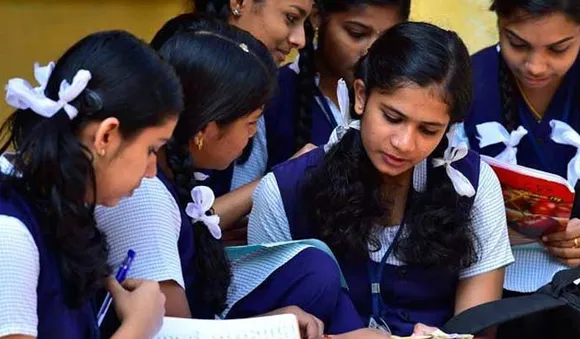 പരീക്ഷകൾക്ക് മാറ്റമില്ല, എസ് എസ് എൽ സി പ്ലസ് ടു പരീക്ഷകൾ 26 മുതൽ 30 വരെ നടത്തും