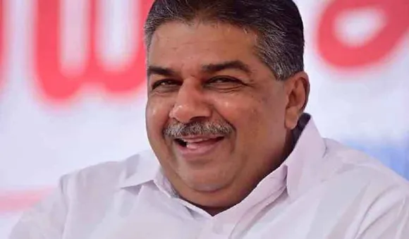 മുന്തിരി വാറ്റും കേക്കും കഴിച്ചപ്പോള്‍ മണിപ്പുര്‍ വിഷയം മറന്നു; ബിഷപ്പുമാര്‍ക്കെതിരെ മന്ത്രി സജി ചെറിയാന്‍