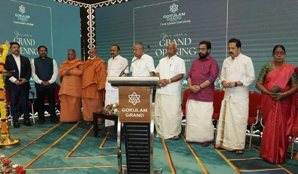 ഗോകുലം ഗ്രാന്‍ഡ് മുഖ്യമന്ത്രി ഉദ്ഘാടനം ചെയ്തു