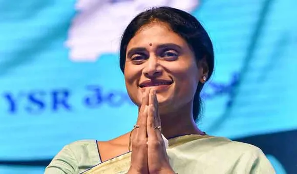 വൈ എസ് ശര്‍മിള കോണ്‍ഗ്രസില്‍ ചേര്‍ന്നു