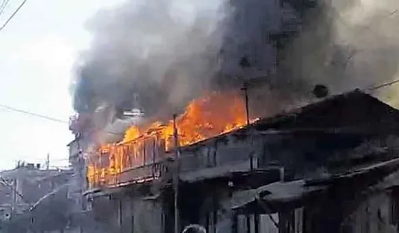 മണിപ്പൂരില്‍ ആള്‍ക്കൂട്ട ആക്രമണം; മൂന്ന് ബിഎസ്എഫ് ഉദ്യോഗസ്ഥര്‍ക്ക് പരിക്ക്