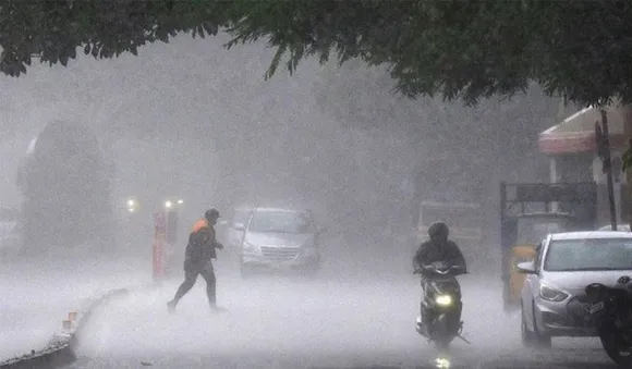 സംസ്ഥാനത്ത് അടുത്ത അഞ്ചുദിവസം മഴയ്ക്ക് സാധ്യത; വിവിധ ജില്ലകളിൽ ഓറഞ്ച് - യെല്ലോ അലേർട്ട്