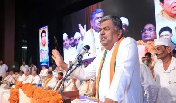 ഗോ​​ധ്ര പോലെയുള്ള സംഭവങ്ങൾ ക​ർ​ണാ​ട​ക​യി​ലും ആവർത്തിച്ചേക്കാം;മുന്നറിയിപ്പുമായി കോ​ൺ​ഗ്ര​സ് നേ​താ​വ്