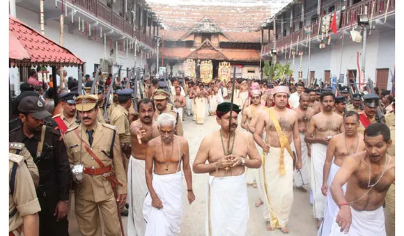 അല്‍പശി ഉത്സവം: പളളിവേട്ട ഭക്തിനിര്‍ഭരം; ഇന്ന് ആറാട്ട് ഘോഷയാത്ര