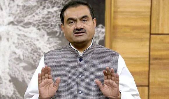 ലോക സമ്പന്നരുടെ പട്ടിക: രണ്ടില്‍ നിന്ന് 24-ാം സ്ഥാനത്തേക്ക് വീണ് അദാനി