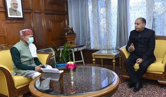 ഹിമാചൽപ്രദേശിൽ തകർന്ന് കോൺ​ഗ്രസ്; സർക്കാർ രൂപീകരിക്കാൻ ബിജെപി, ​ഗവർണറുമായി കൂടികാഴ്ച നടത്തി നേതാക്കൾ