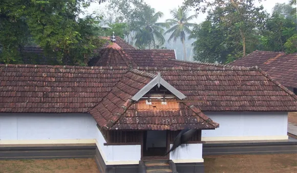 ക്ഷേത്രത്തിനു പുറത്തുനിന്നു തൊഴുതാൽ ഫലപ്രദം