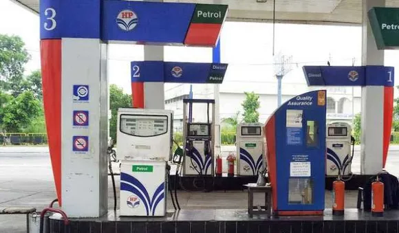 ഇന്ധന വിലയില്‍ വീണ്ടും കുറവ്
