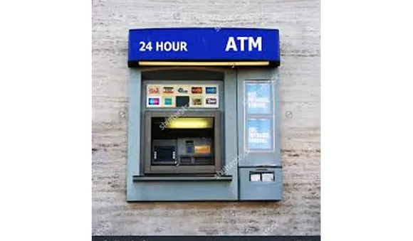 എ ടി എമ്മില്‍ നിന്ന് പണം പിന്‍വലിക്കുന്നതിന് 30ന് ശേഷം നിയന്ത്രണമില്ല