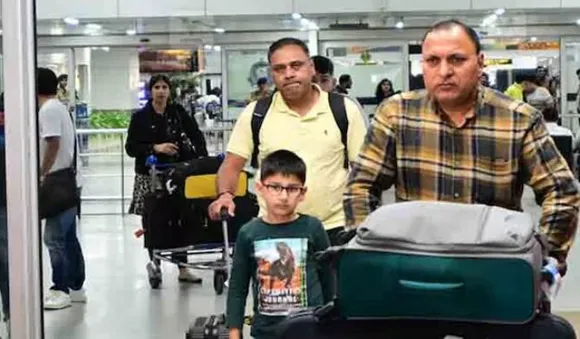 ഓപ്പറേഷന്‍ അജയ്: രണ്ടാം വിമാനം ശനിയാഴ്ച എത്തും; 16 മലയാളികളും