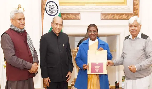 അയോദ്ധ്യ രാമക്ഷേത്ര പ്രതിഷ്ഠ: രാഷ്‌ട്രപതി ദ്രൗപദി മുർമുവിനെ ക്ഷണിച്ച് ക്ഷേത്ര ട്രസ്റ്റ്