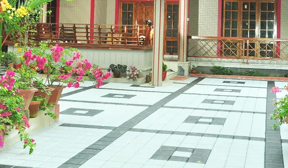 കോണ്‍ക്രീറ്റ് മുറ്റങ്ങള്‍ വേണ്ടേ വേണ്ട...