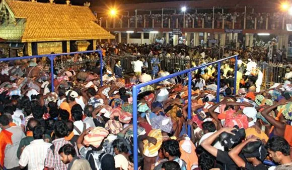 അയ്യപ്പന്‍റെ പൂങ്കാവനത്തില്‍ അഭൂതപൂര്‍വ്വമായ തിരക്ക്