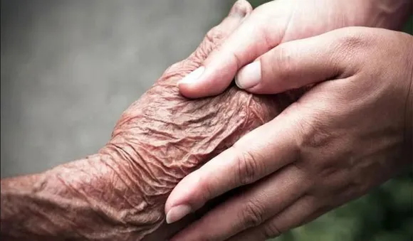 കേരളത്തിൽ വൃദ്ധസദനങ്ങൾ പെരുകുന്നു; ദൈവത്തിന്റെ സ്വന്തം നാട്ടിൽ ആകെ 745 വൃദ്ധസദനങ്ങൾ