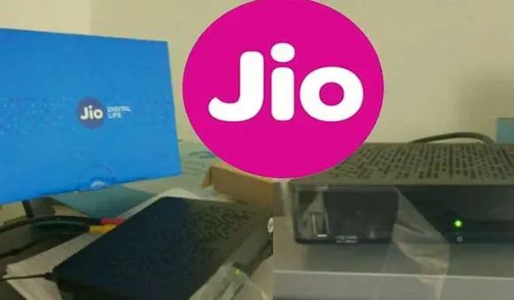 ഡി ടി എച്ച് രംഗം അടക്കി വാഴാന്‍ ജിയോ വരുന്നു 