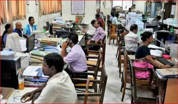 എല്ലാ ശനിയും അവധി; ആഴ്ചയില്‍ അഞ്ച് പ്രവൃത്തി ദിവസമാക്കണമെന്ന് ജീവനക്കാരുടെ സംഘടനകള്‍