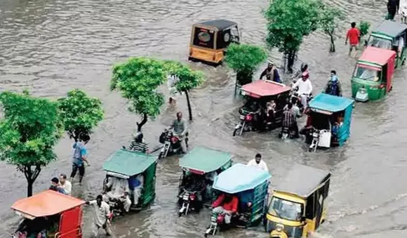 പാ​കിസ്താനിൽ പ്രളയ മഴ; 29 മരണം, 50 പേ​ർ​ക്ക് പ​രി​ക്ക്, നി​ര​വ​ധി വീ​ടു​ക​ൾ ത​ക​ർ​ന്നു
