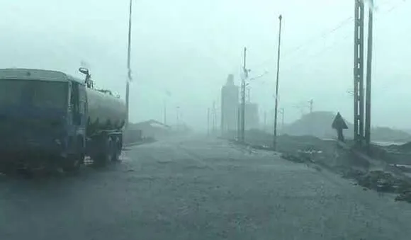 മിഷോങ് ചുഴലിക്കാറ്റ് ഭീഷണിയില്‍ തമിഴ്‌നാട്; 118 ട്രെയിനുകള്‍ റദ്ദാക്കി, കനത്ത ജാഗ്രത