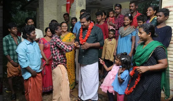 എൽഡിഎഫ് സ്ഥാനാർത്ഥിയെ ഹൃദയത്തിലേറ്റി കാടിൻ്റെ മക്കൾ