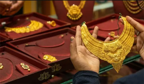 സംസ്ഥാനത്ത് സ്വർണവില ഇടിഞ്ഞു; പവന് 44,600 രൂപ