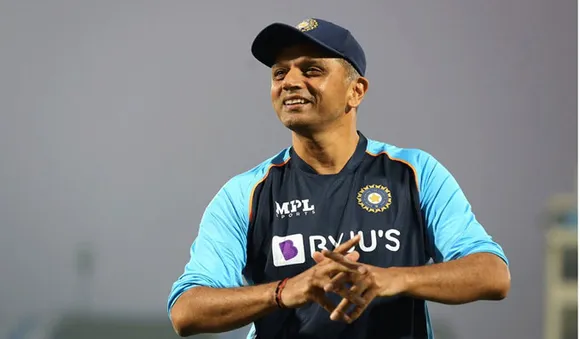 ദ്രാവിഡിന് പകരം ആര്? സാധ്യതയിൽ വീരുവടക്കം മൂന്നു പേർ