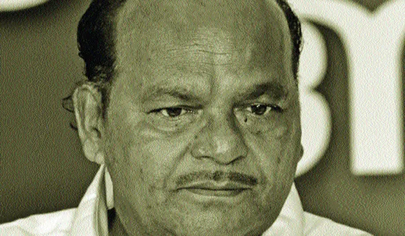 ശതാഭിഷേക നിറവില്‍ പെരുമ്പടവം....  ഒരു സങ്കീര്‍ത്തനം പോലെ സിനിമയാകും