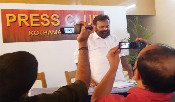 മൊയ്തീന്‍-കാഞ്ചനമാല കഥാപ്രസംഗവുമായി ''കാഥികന്‍ കോട്ടപ്പടി പഞ്ചായത്ത് പ്രസിഡന്റ്''