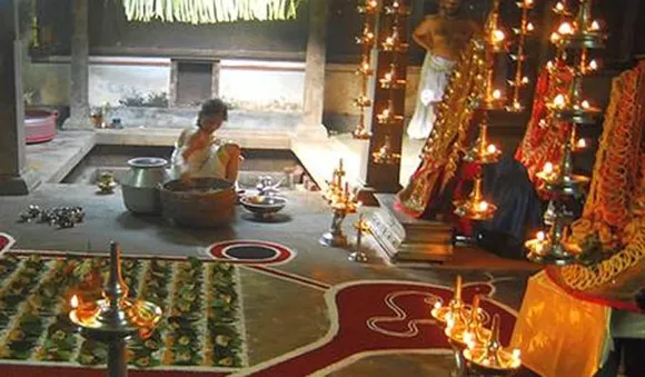  ഇന്ന് ആയില്യവ്രതമനുഷ്ഠിച്ചാല്‍ സകല ദോഷങ്ങളും അകലും 