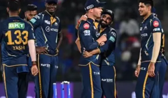 രണ്ടു വിക്കറ്റ് തെറിച്ചു! ഗുജറാത്തിനെതിരെ കൊല്‍ക്കത്തയ്ക്ക് മോശം തുടക്കം