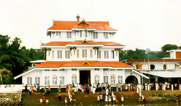 പറശ്ശിനിക്കടവ് മുത്തപ്പന്‍ ക്ഷേത്രം