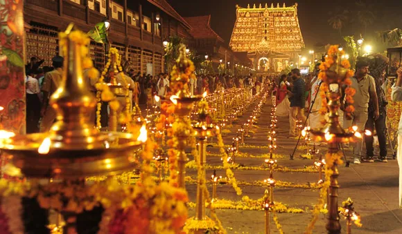 ദീപങ്ങള്‍ മിഴി തുറന്നു; ഇനി ആറ് വര്‍ഷത്തെ കാത്തിരിപ്പ്