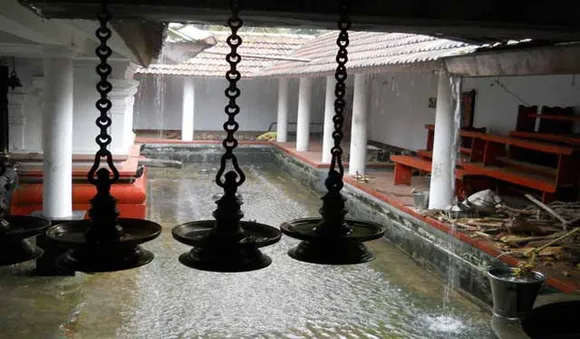 മഴയെത്തും മുമ്പേ വീടൊരുക്കാം