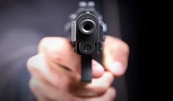 സ്ഥിരമായി തല്ലുന്നു; മധ്യപ്രദേശില്‍ 16കാരന്‍ അമ്മയെ വെടിവെച്ചു കൊന്നു