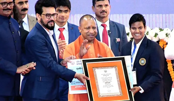  ഉത്തര്‍പ്രദേശ് ഡെപ്യൂട്ട് സൂപ്രണ്ട് ഓഫ് പൊലീസ് അംഗീകാരം ദീപ്തി ശര്‍മ്മയ്ക്ക്