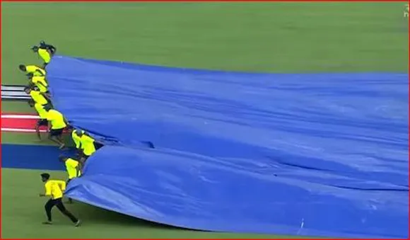 വില്ലനായി മഴ; ഇന്ത്യ- പാക് മത്സരം നിര്‍ത്തിവച്ചു
