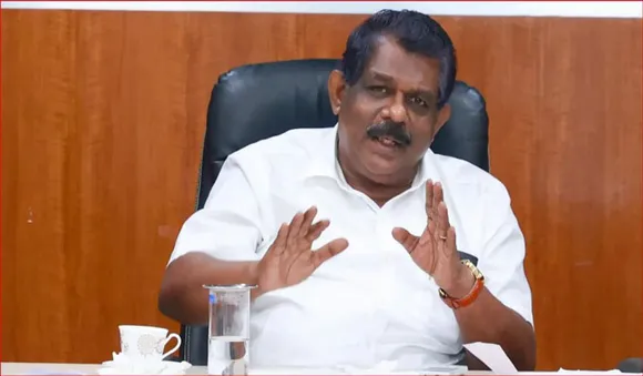 'ബസുകളില്‍ ക്യാമറ വേണമെന്ന് ബസുടമകള്‍ തന്നെ ആവശ്യപ്പെട്ടു; സീറ്റ് ബെല്‍റ്റ് കേന്ദ്ര നിയമം'