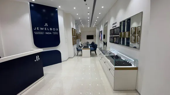 Copy of Local Samosa FI jewelbox