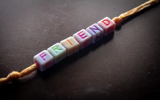 Get these friendship day gifts for your BFF and make it a happy one for them!